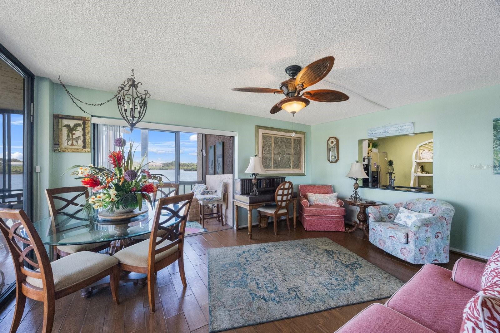 BAY MARINER THE CONDO - Residential