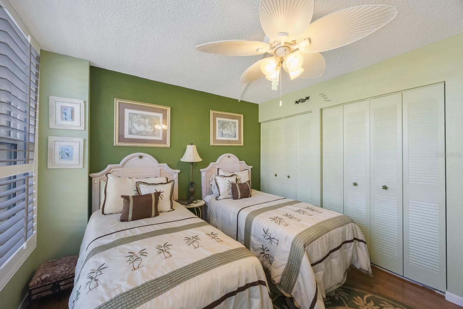 BAY MARINER THE CONDO - Residential