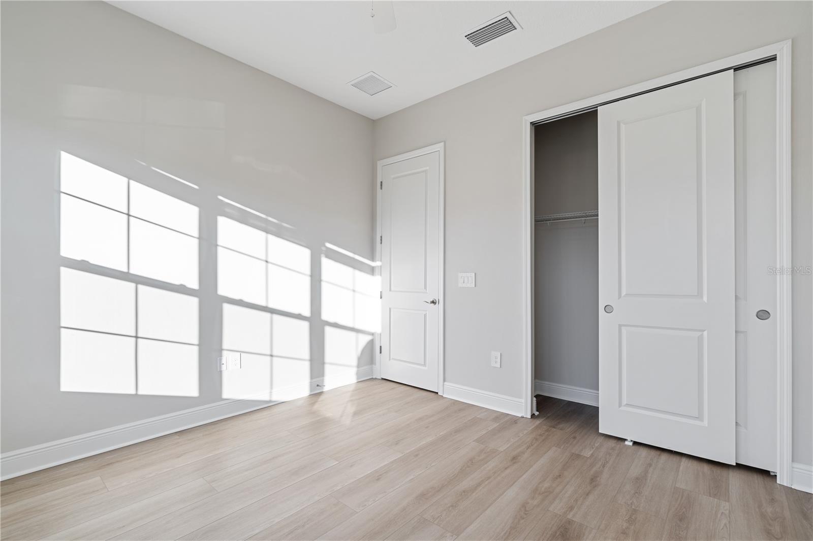 FOUR SEASONS AT ORLANDO PH 3C & 3D - Residential Lease