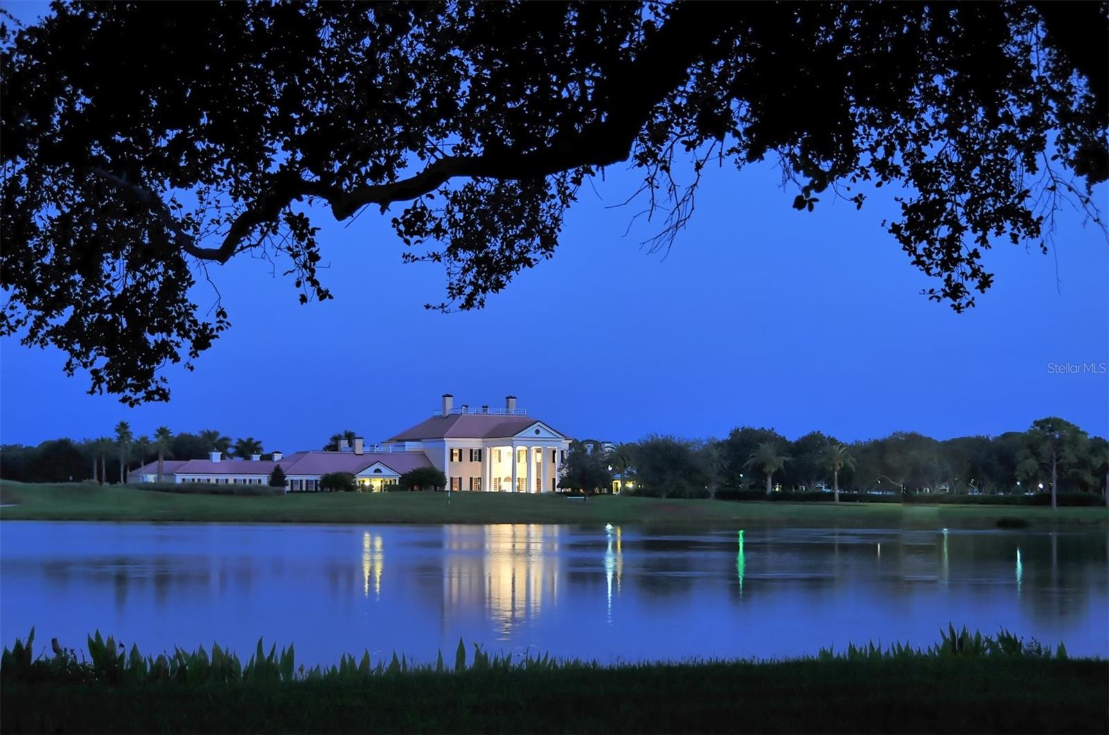 WINDSOR LODGE AT THE OAKS - Residential