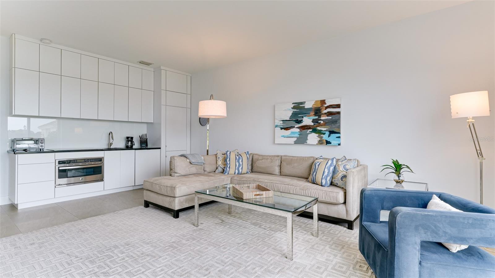 WINDSOR LODGE AT THE OAKS - Residential