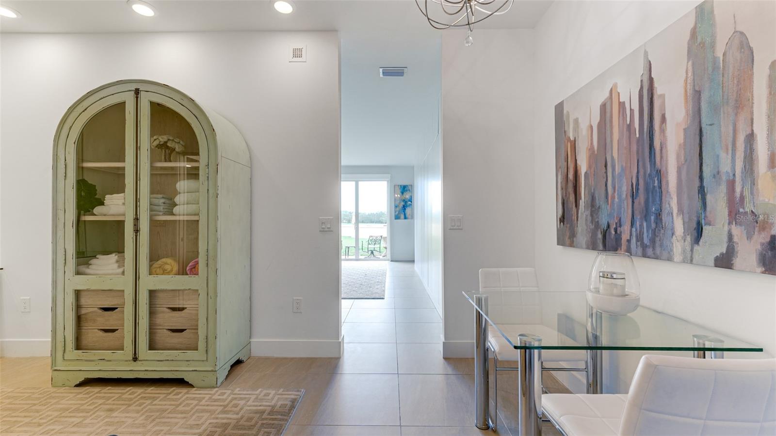 WINDSOR LODGE AT THE OAKS - Residential