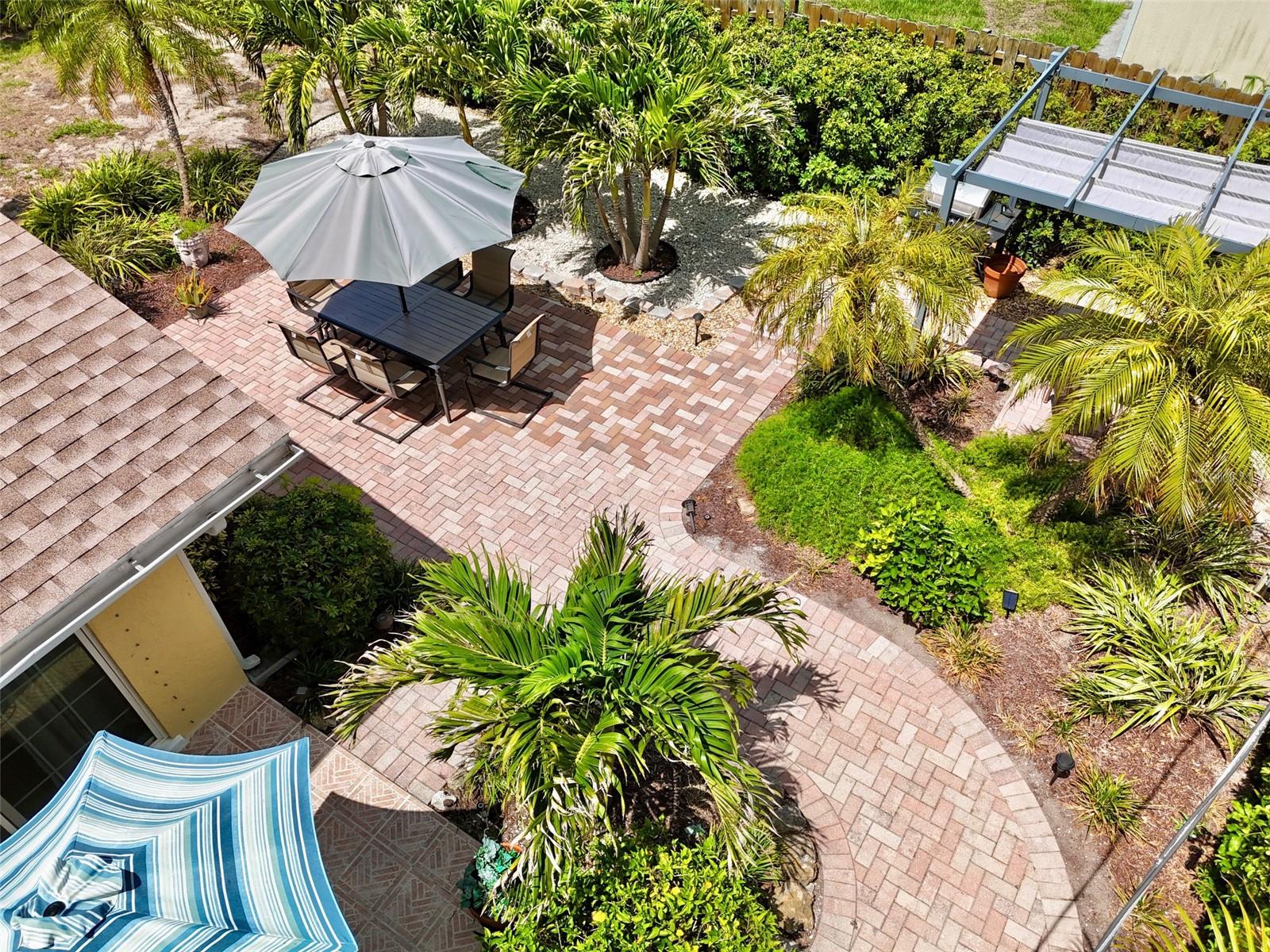 SOUTH VENICE - Residential