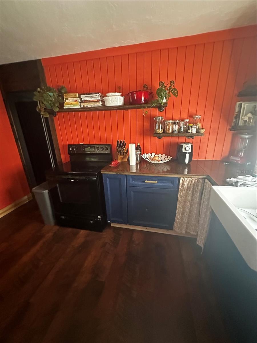 BARNARDS SUB D E - Residential