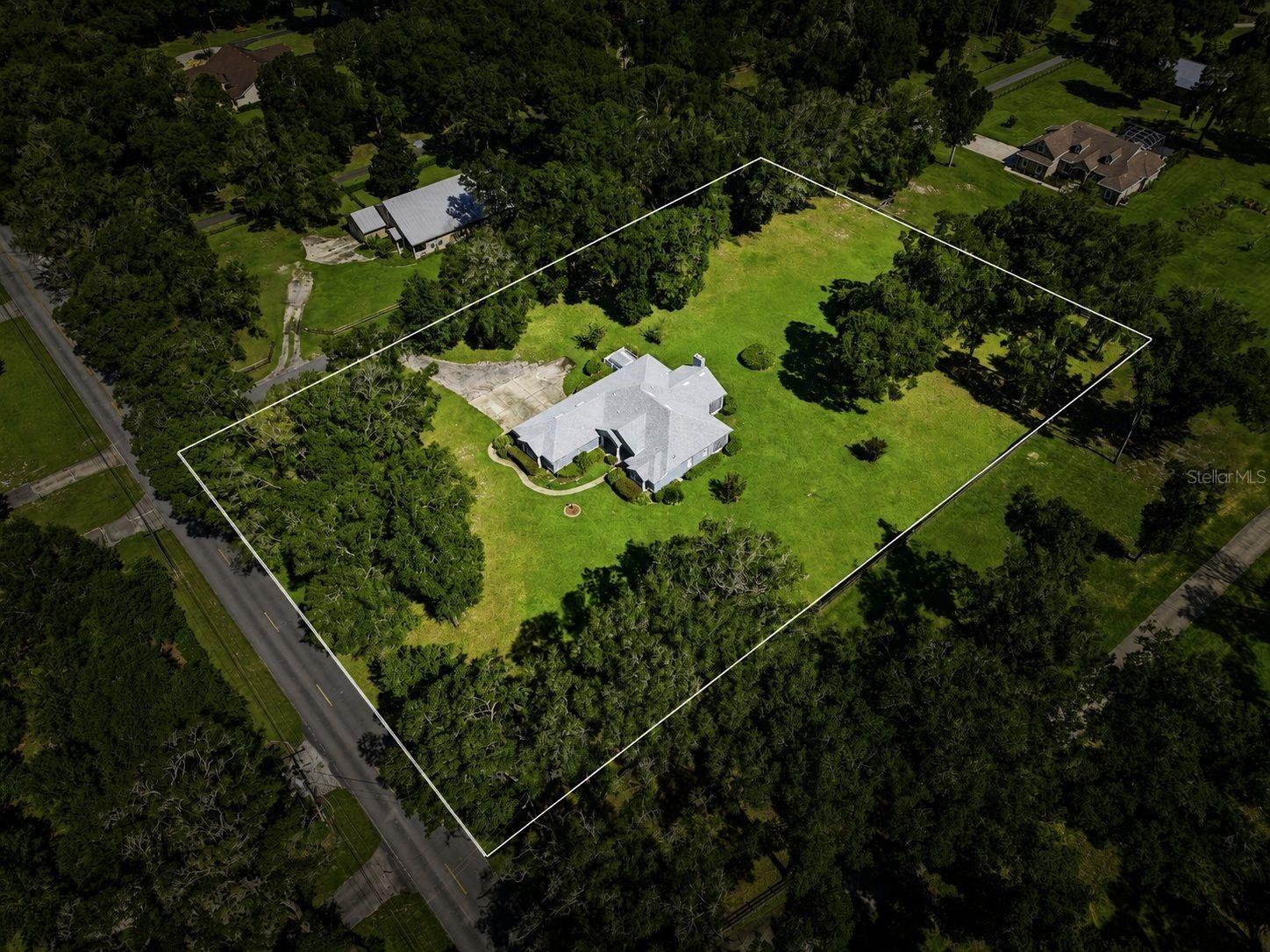 2111 SUN VALLEY LANE