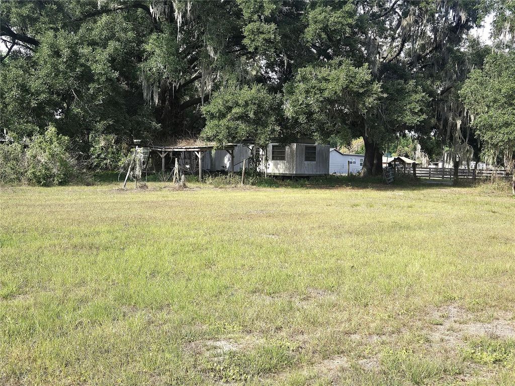 Photo of 1124 Jerry Smith Road, Dover, FL 33527 (MLS # TB8510628)