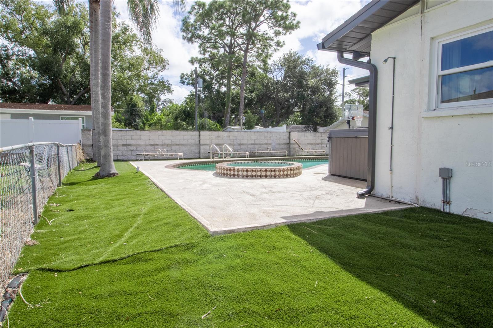 LENRAY HEIGHTS - Residential