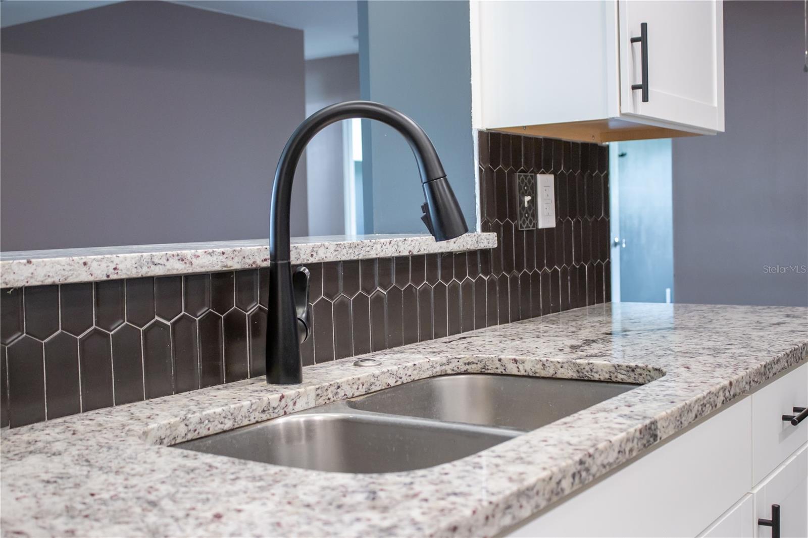 LENRAY HEIGHTS - Residential