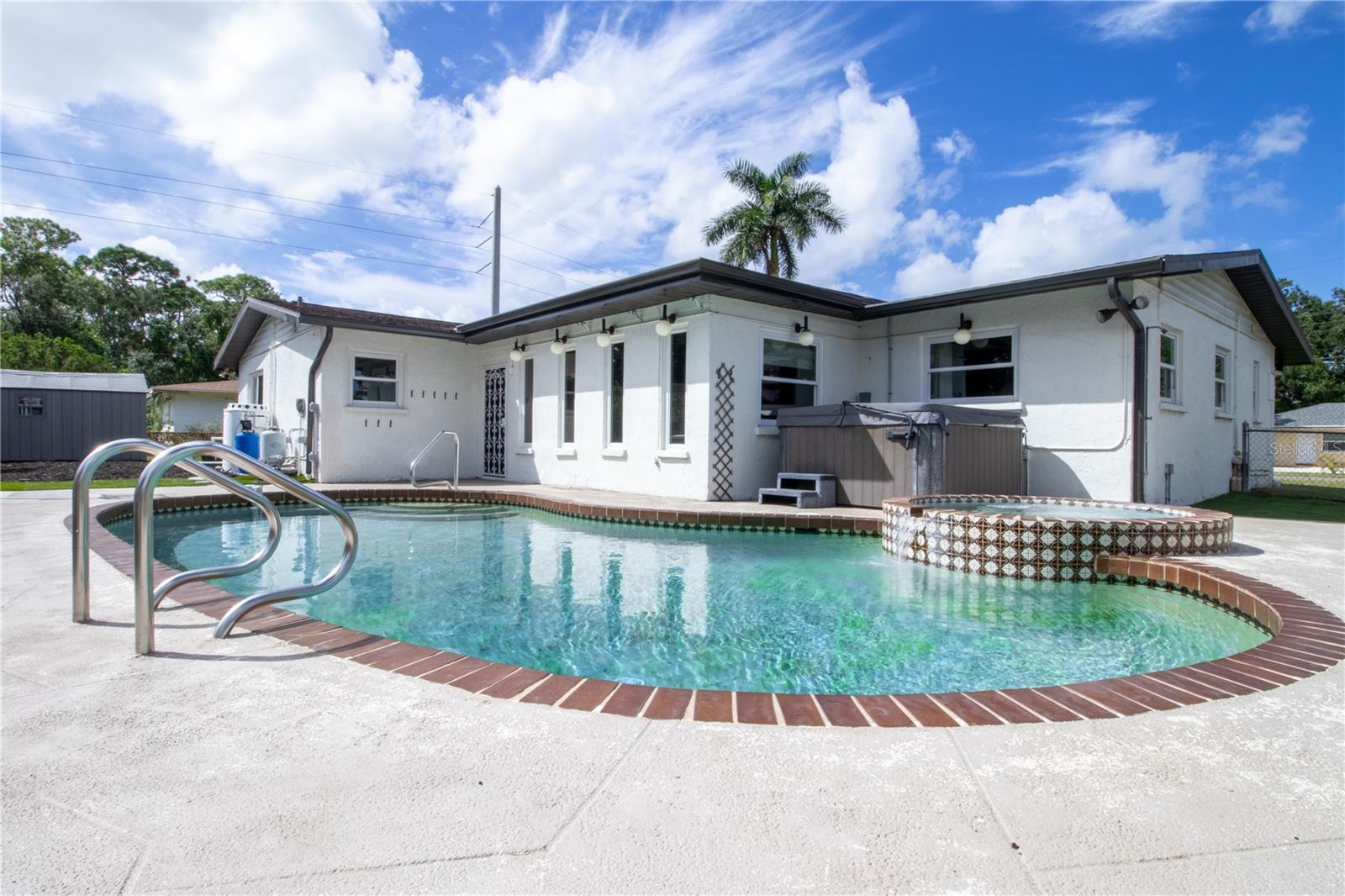 LENRAY HEIGHTS - Residential