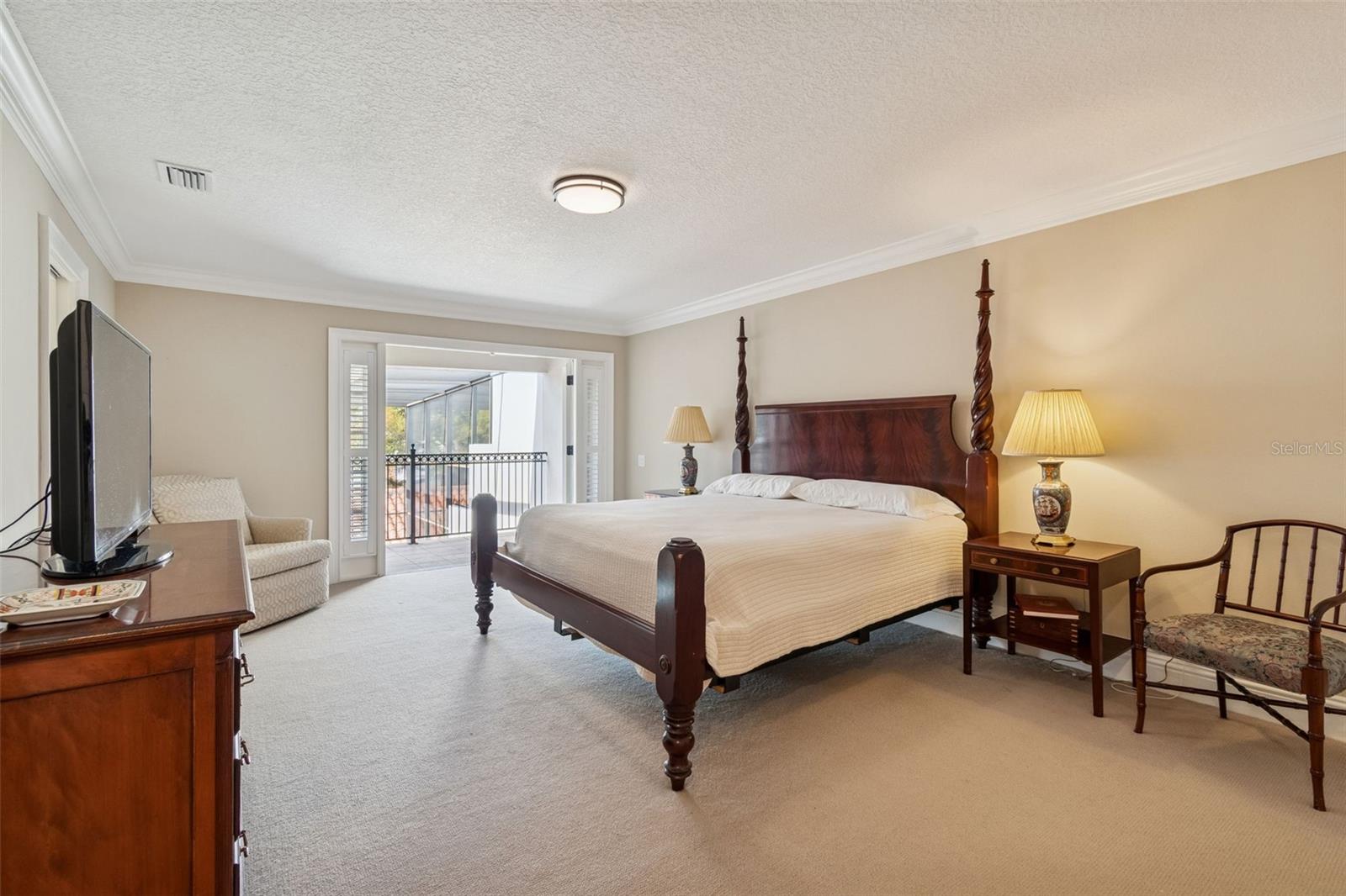 ADESTE A CONDO - Residential