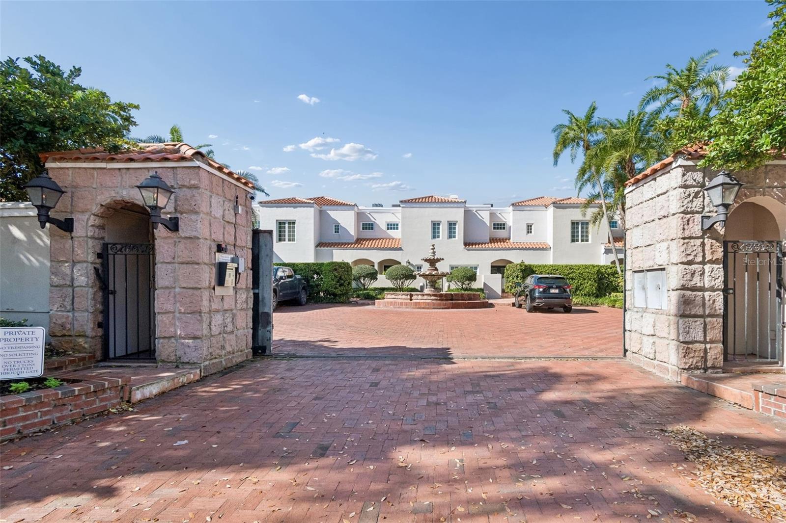 4951 BAYSHORE BOULEVARD 4951A