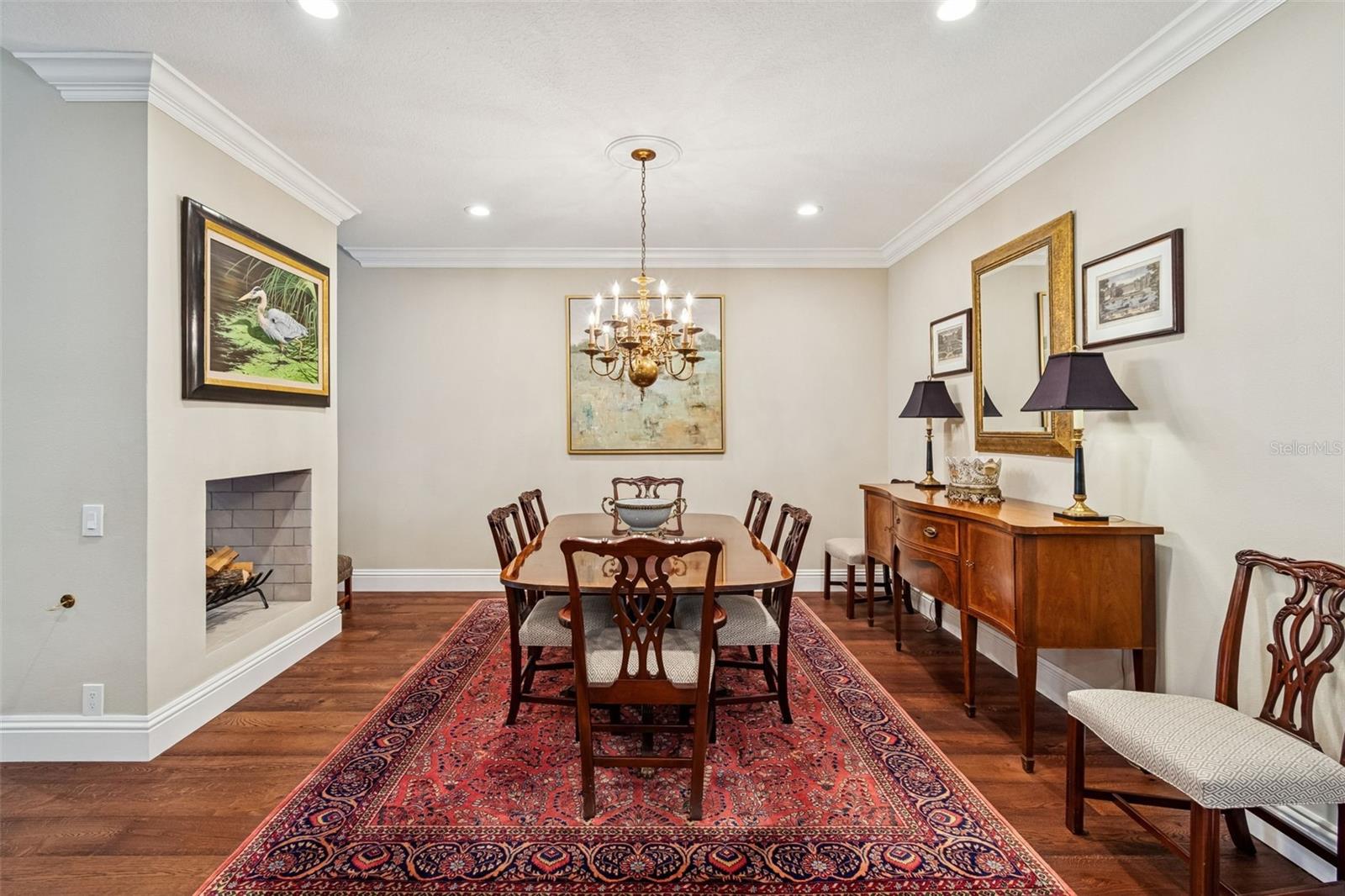 ADESTE A CONDO - Residential