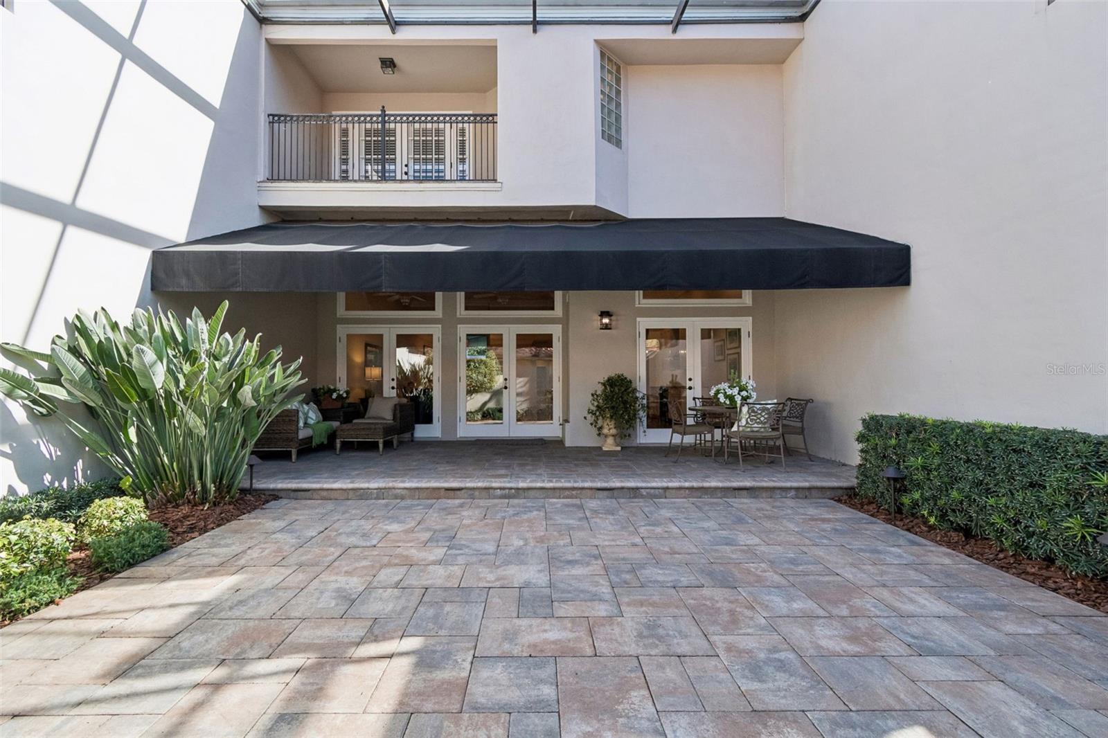 ADESTE A CONDO - Residential