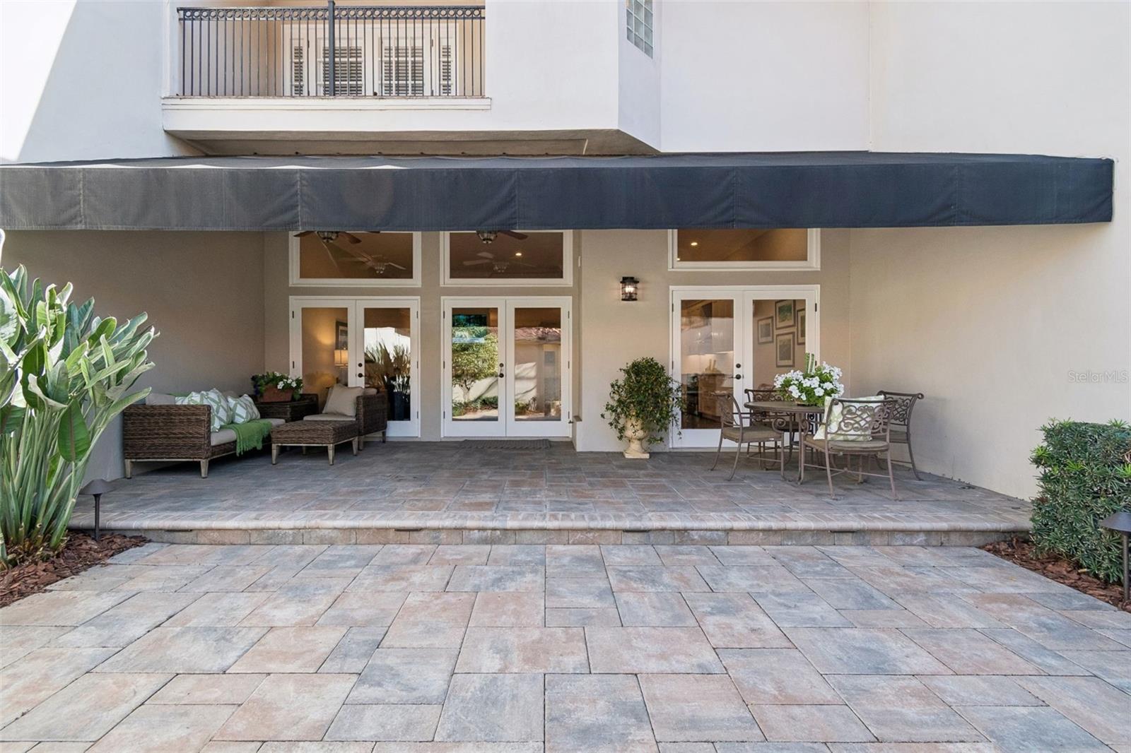 ADESTE A CONDO - Residential