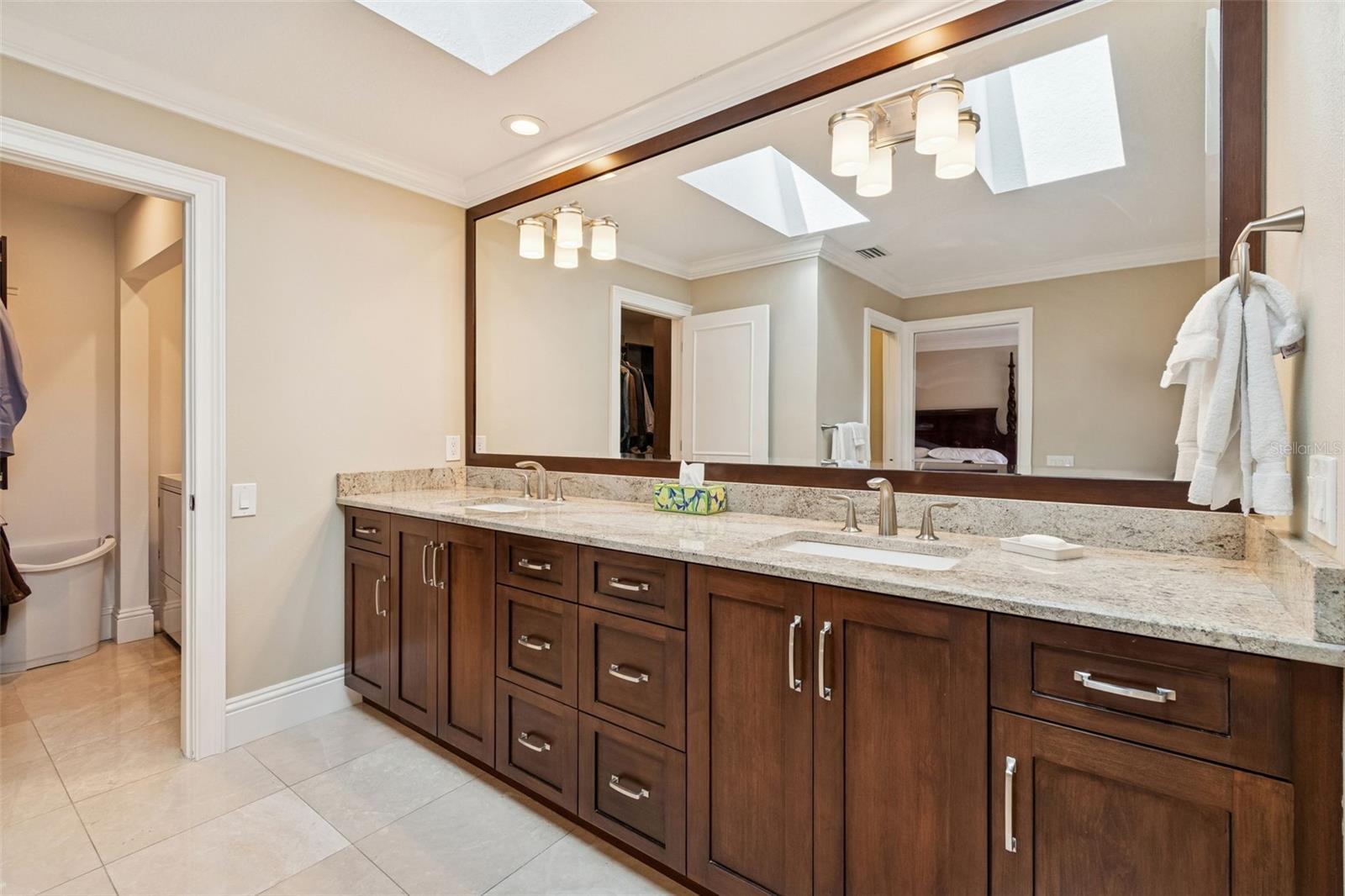 ADESTE A CONDO - Residential