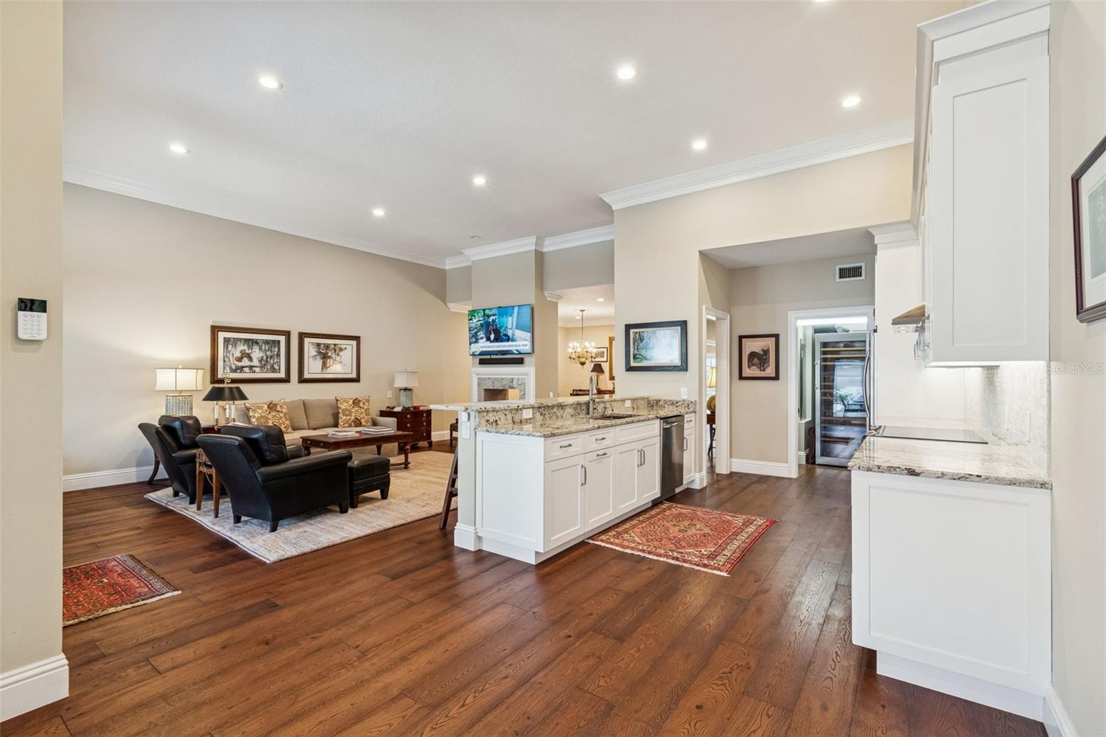 ADESTE A CONDO - Residential