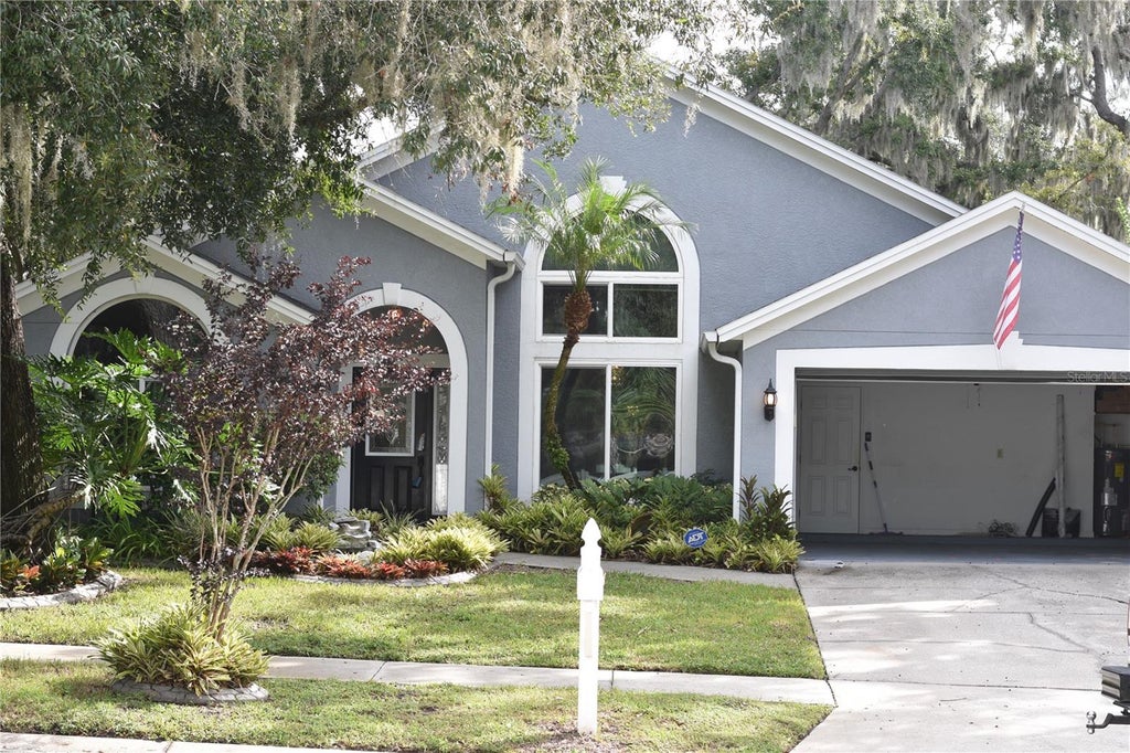 Photo of 4605 Oak River Circle, Valrico, FL 33596 (MLS # TB8553933)