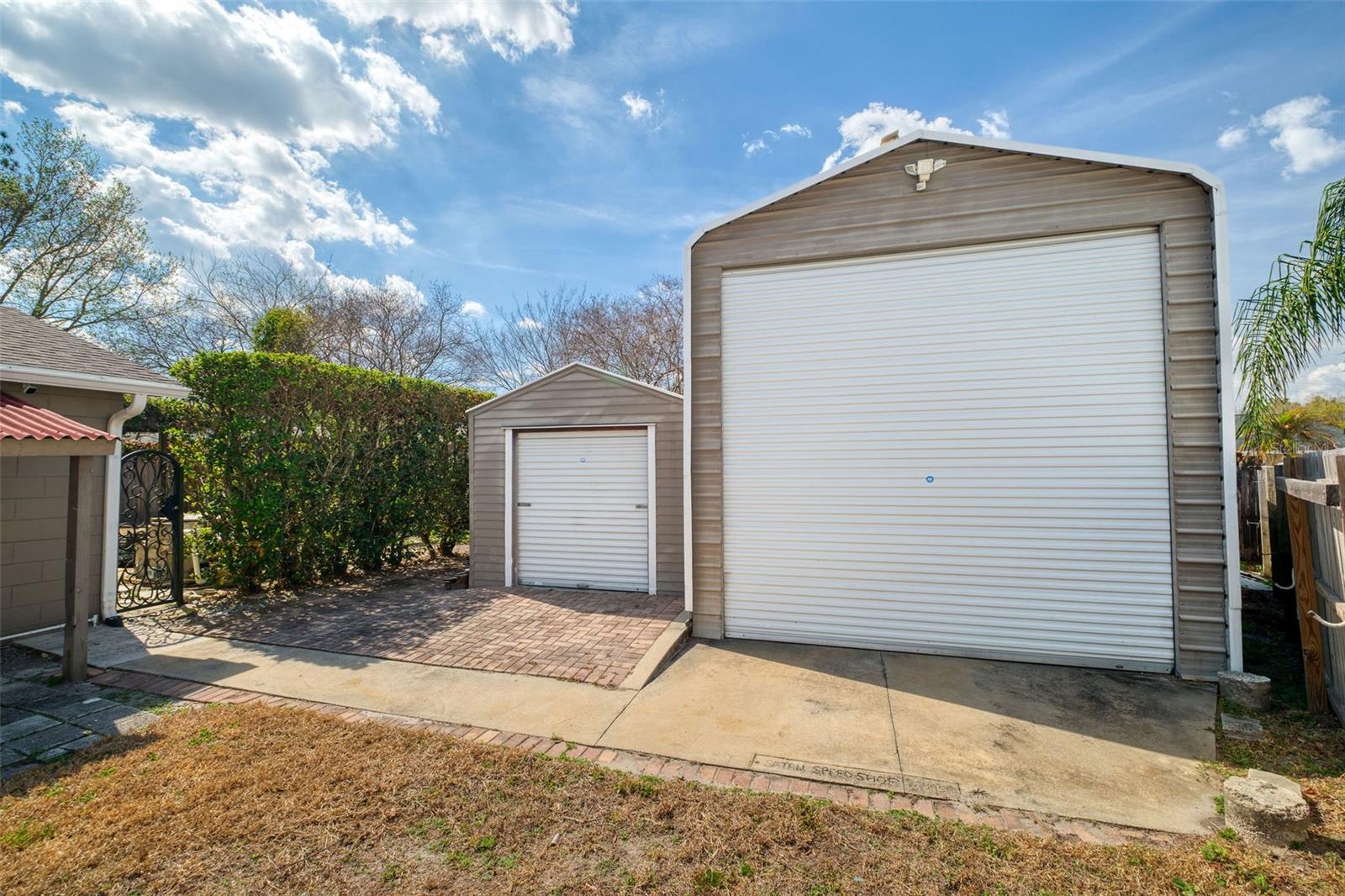 9714 POPLARWOOD COURT