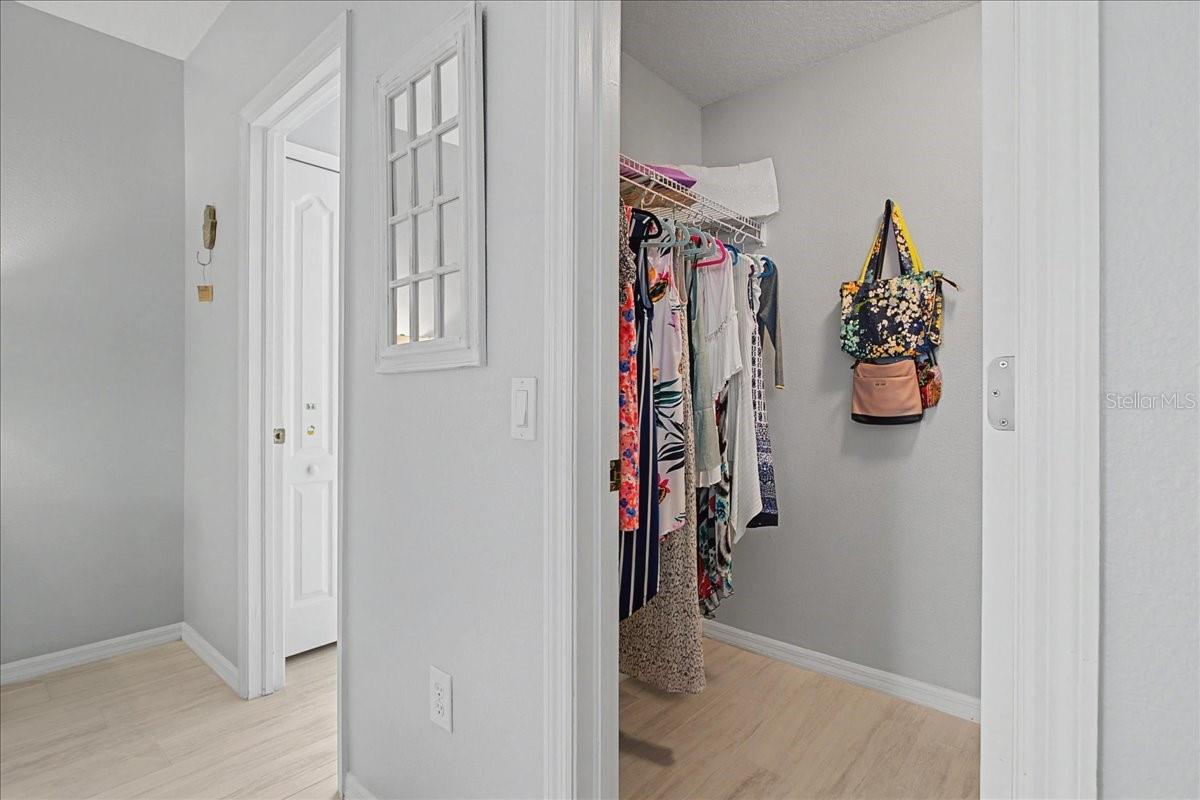 TAMPA PALMS AREA 4 PRCL 11 U - Residential