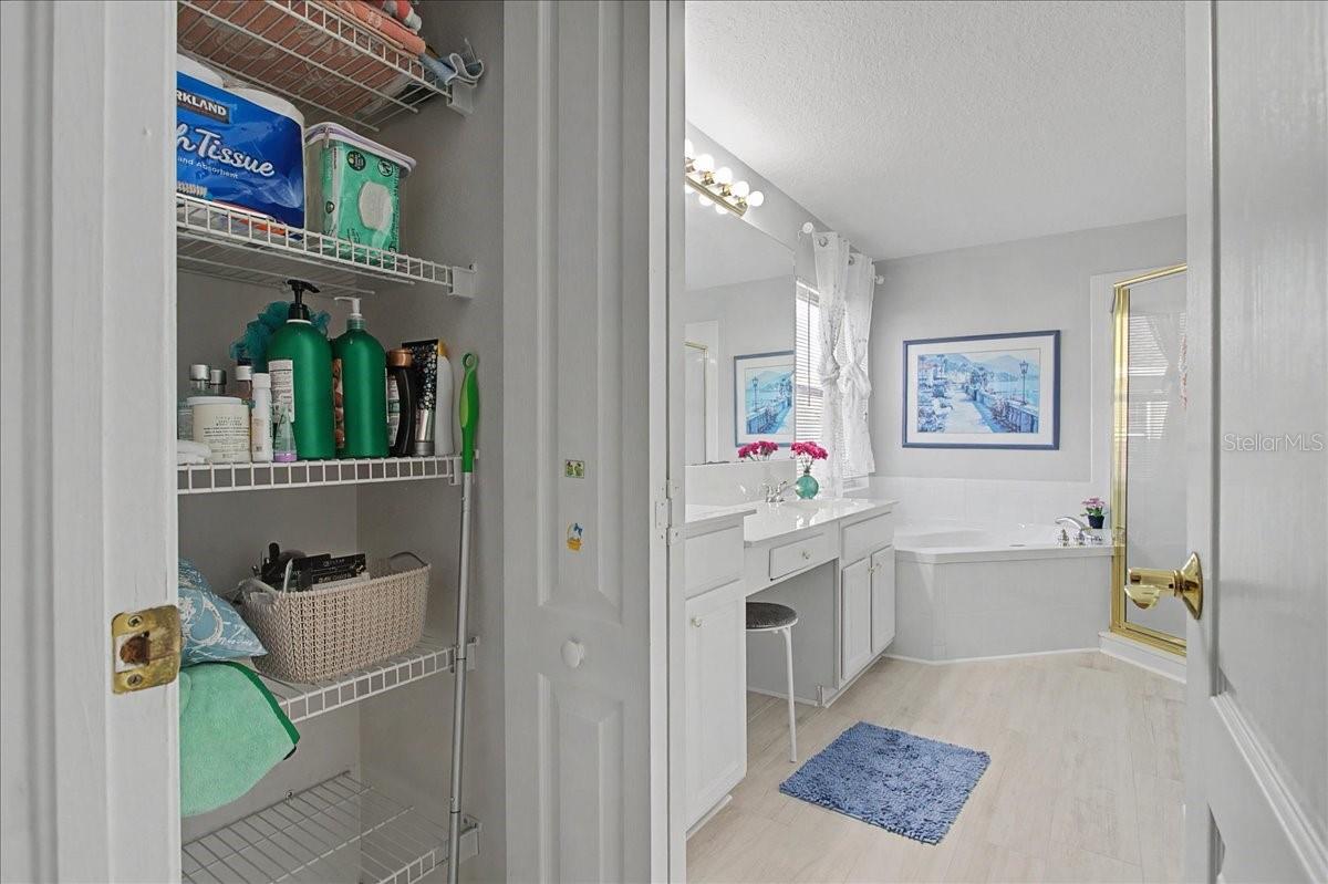 TAMPA PALMS AREA 4 PRCL 11 U - Residential