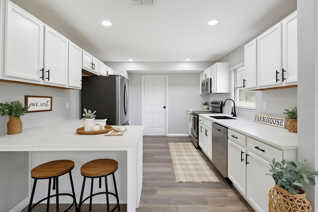 Photo of 1090 W Mcleod Street, Bartow, FL 33830 (MLS # L4954740)