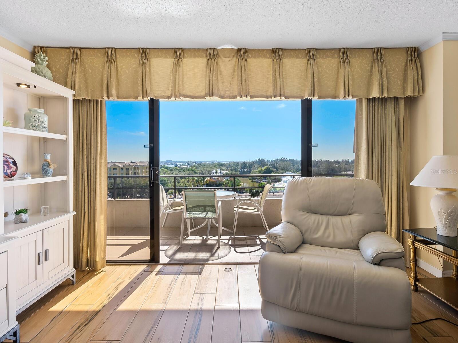 ANCHORAGE - Residential