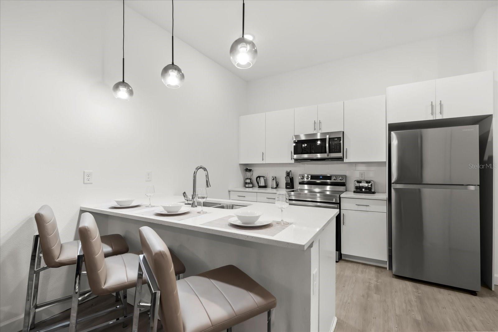 AZUR RESIDENCE - Residential