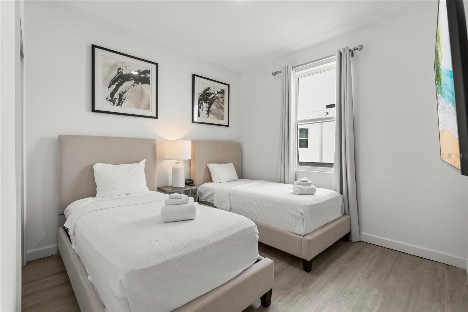 AZUR RESIDENCE - Residential