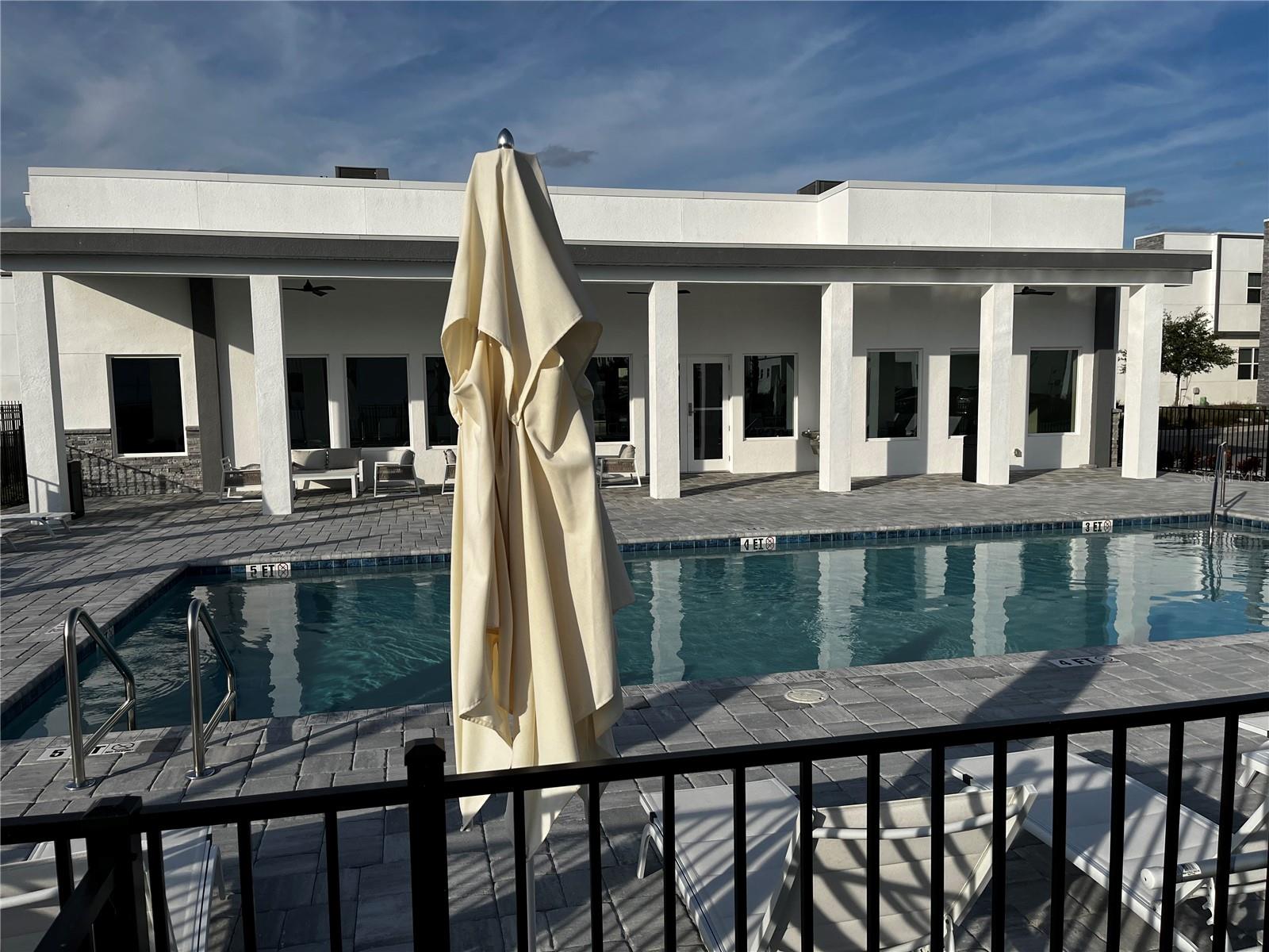 AZUR RESIDENCE - Residential