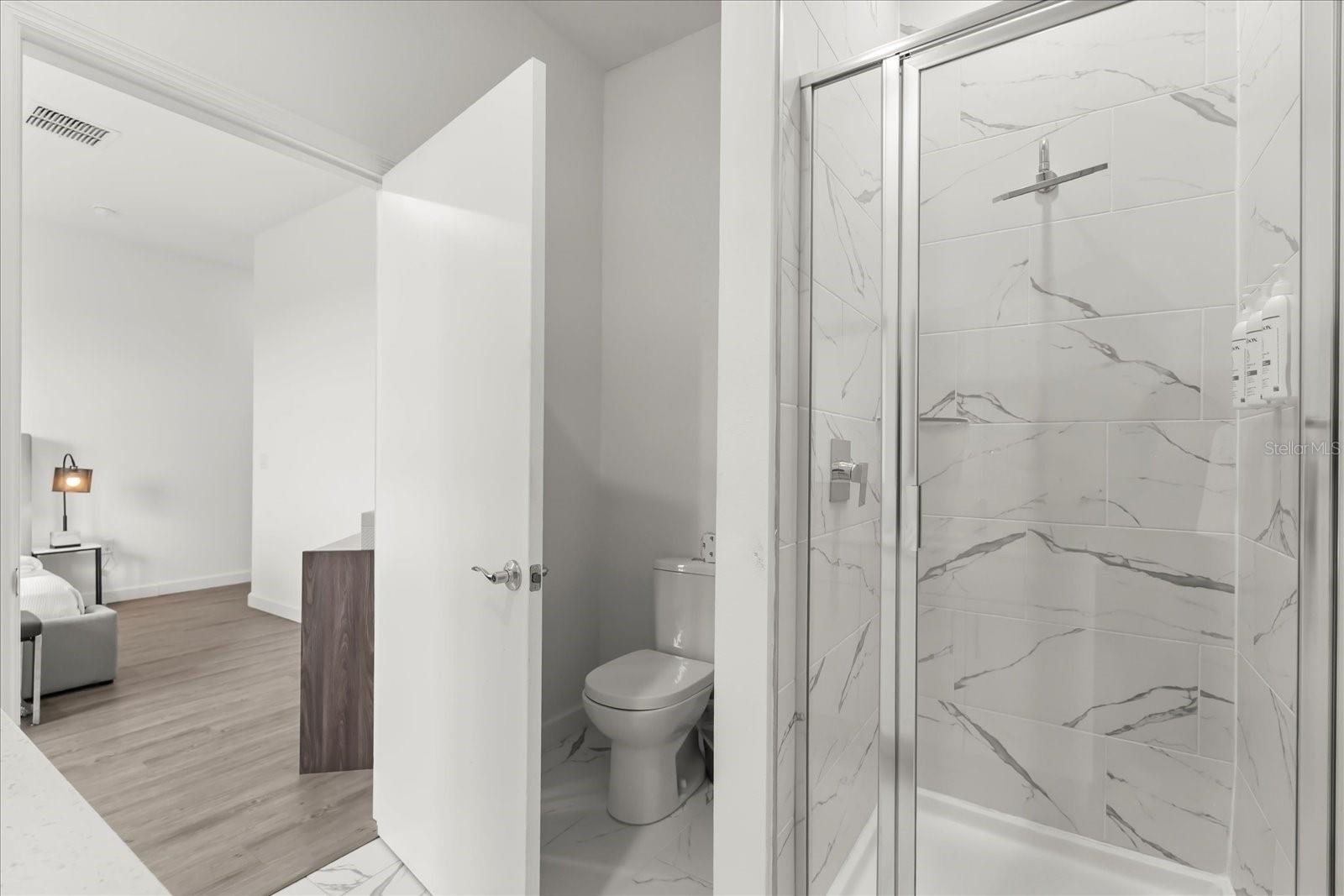 AZUR RESIDENCE - Residential