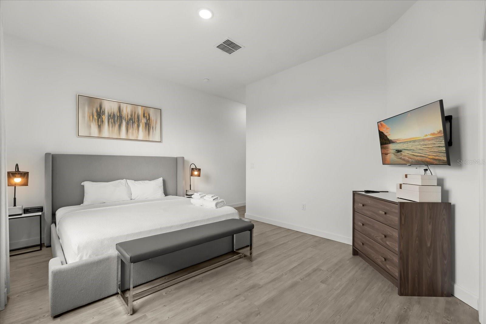 AZUR RESIDENCE - Residential