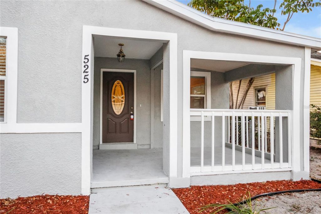 Photo of 525 Braddock Street S, St Petersburg, FL 33707 (MLS # O6370478)
