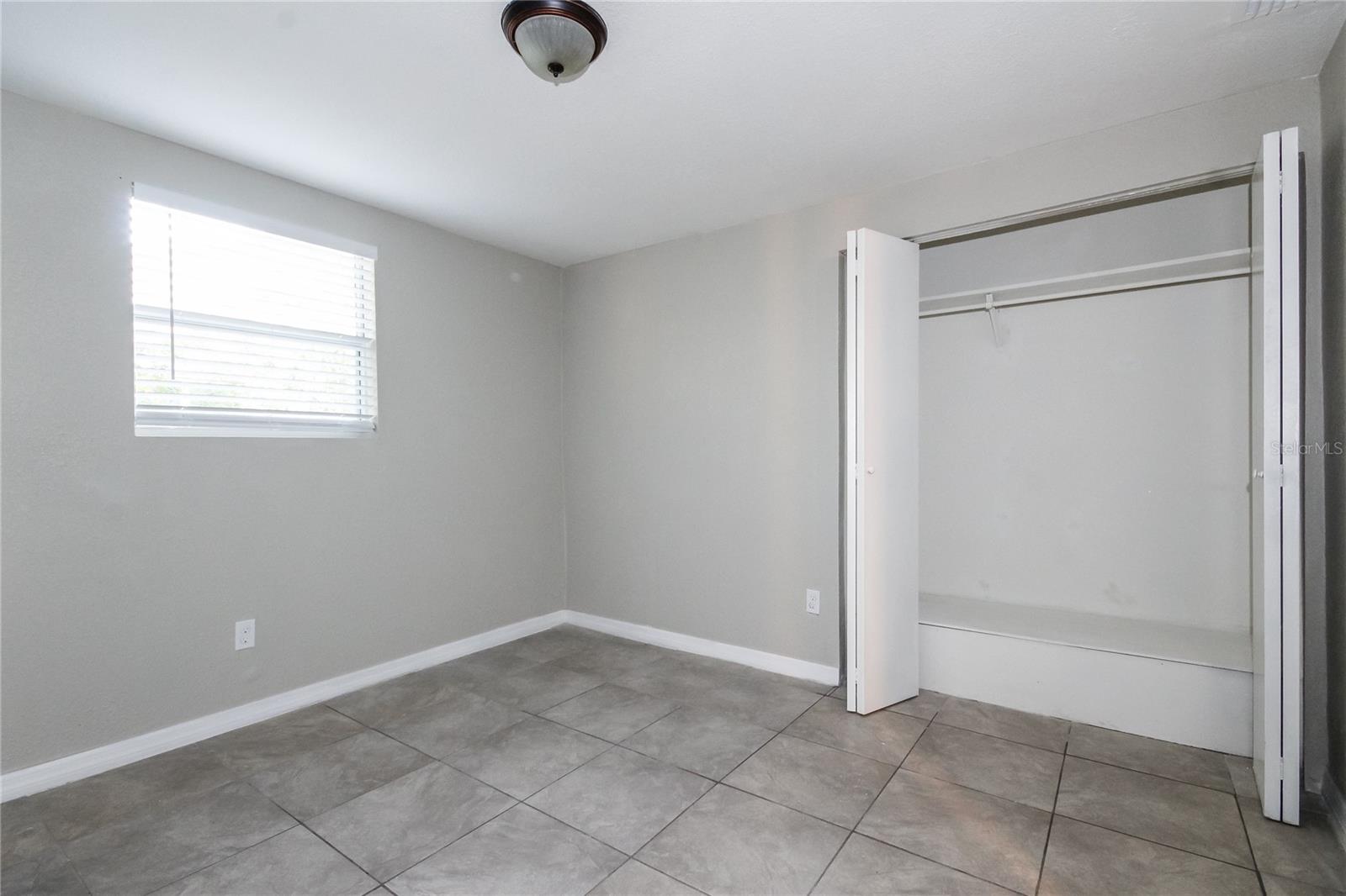 BEVERLY HILLS - Residential Lease