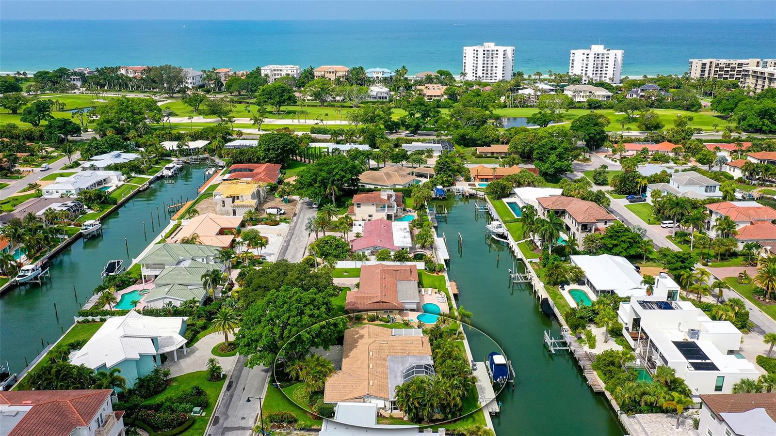 COUNTRY CLUB SHORES - Residential