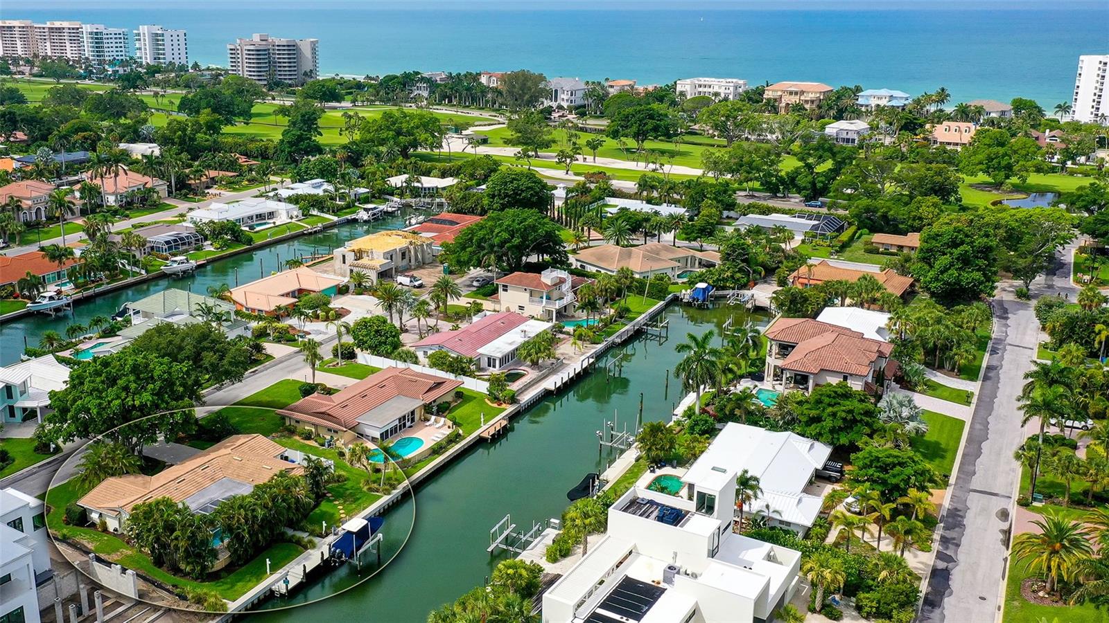 COUNTRY CLUB SHORES - Residential