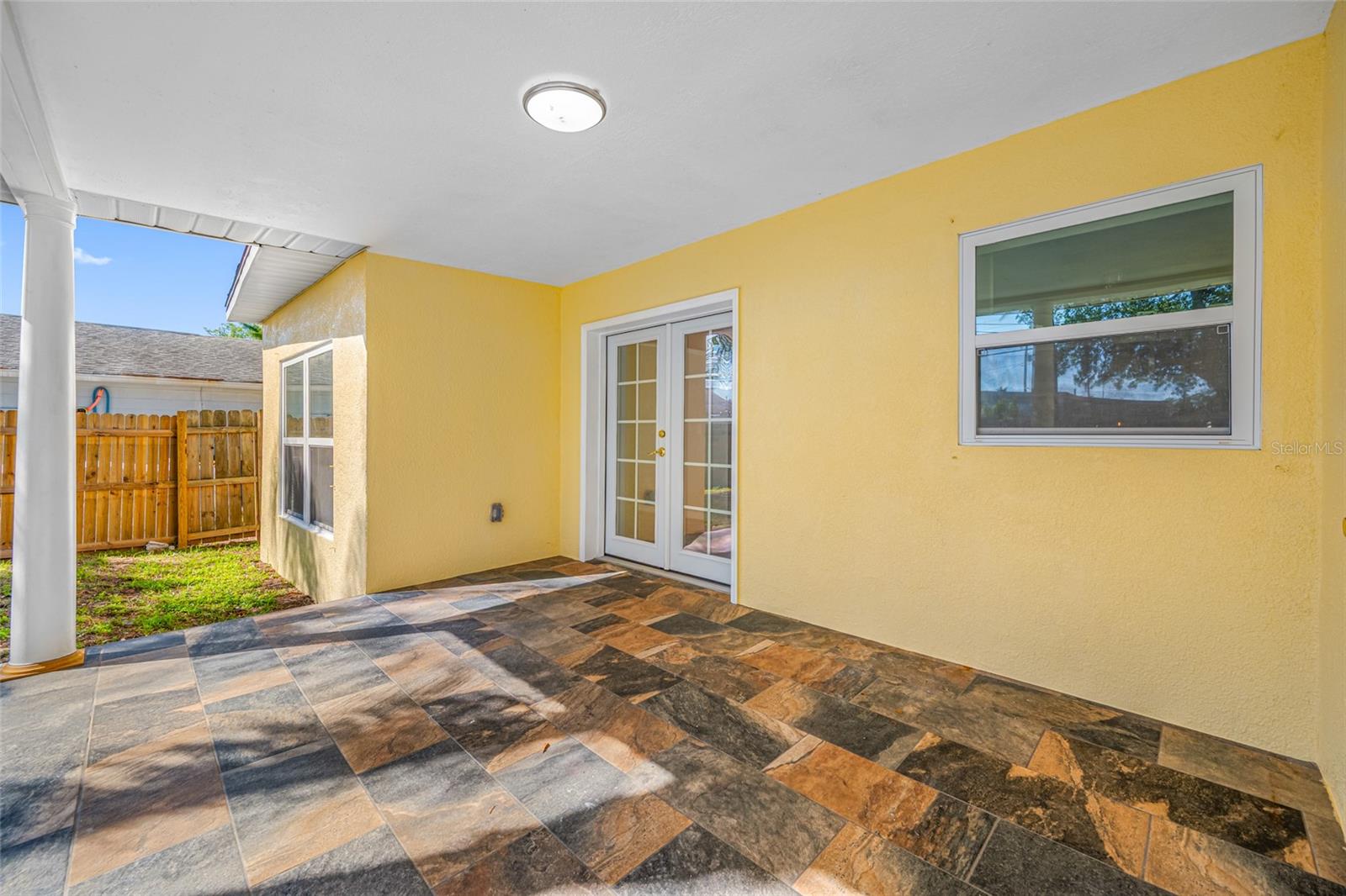 N 70FT OF S 680FT OF E 150 FT OF W 980FT OF SW 1/4 - Residential