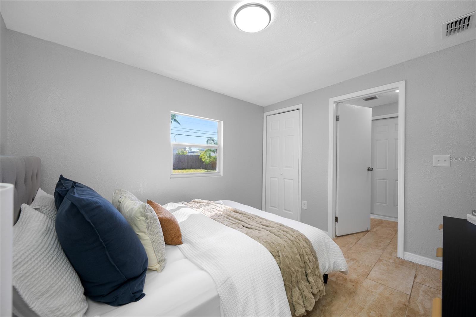 N 70FT OF S 680FT OF E 150 FT OF W 980FT OF SW 1/4 - Residential