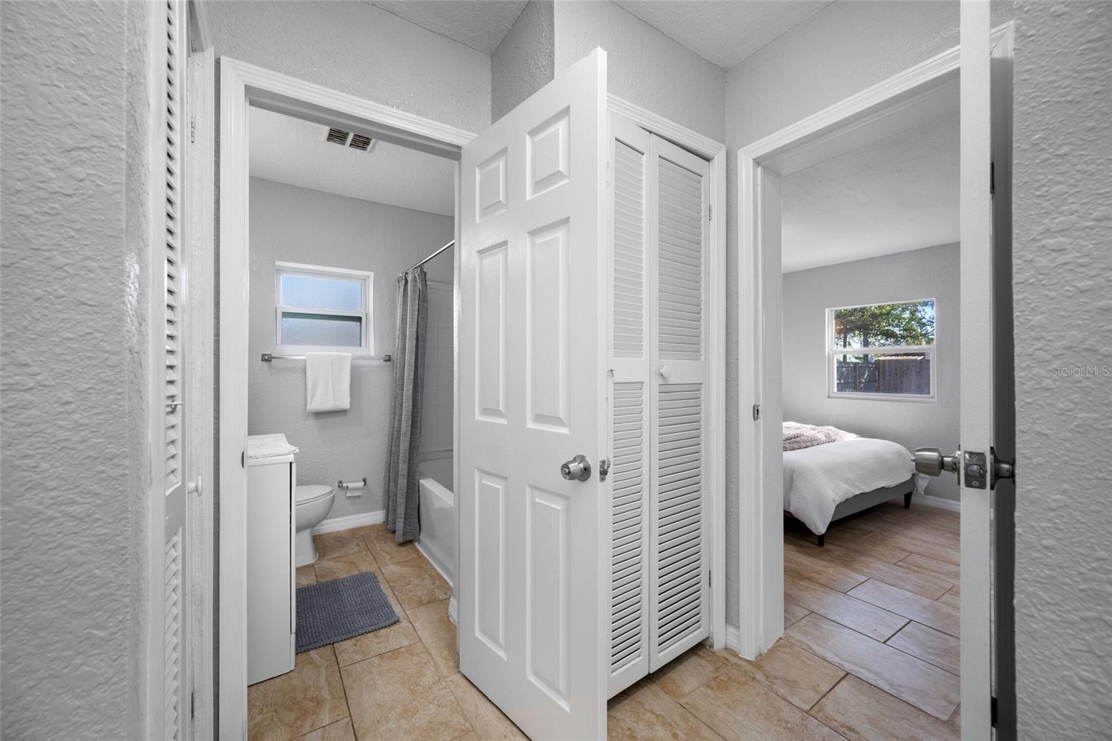 N 70FT OF S 680FT OF E 150 FT OF W 980FT OF SW 1/4 - Residential