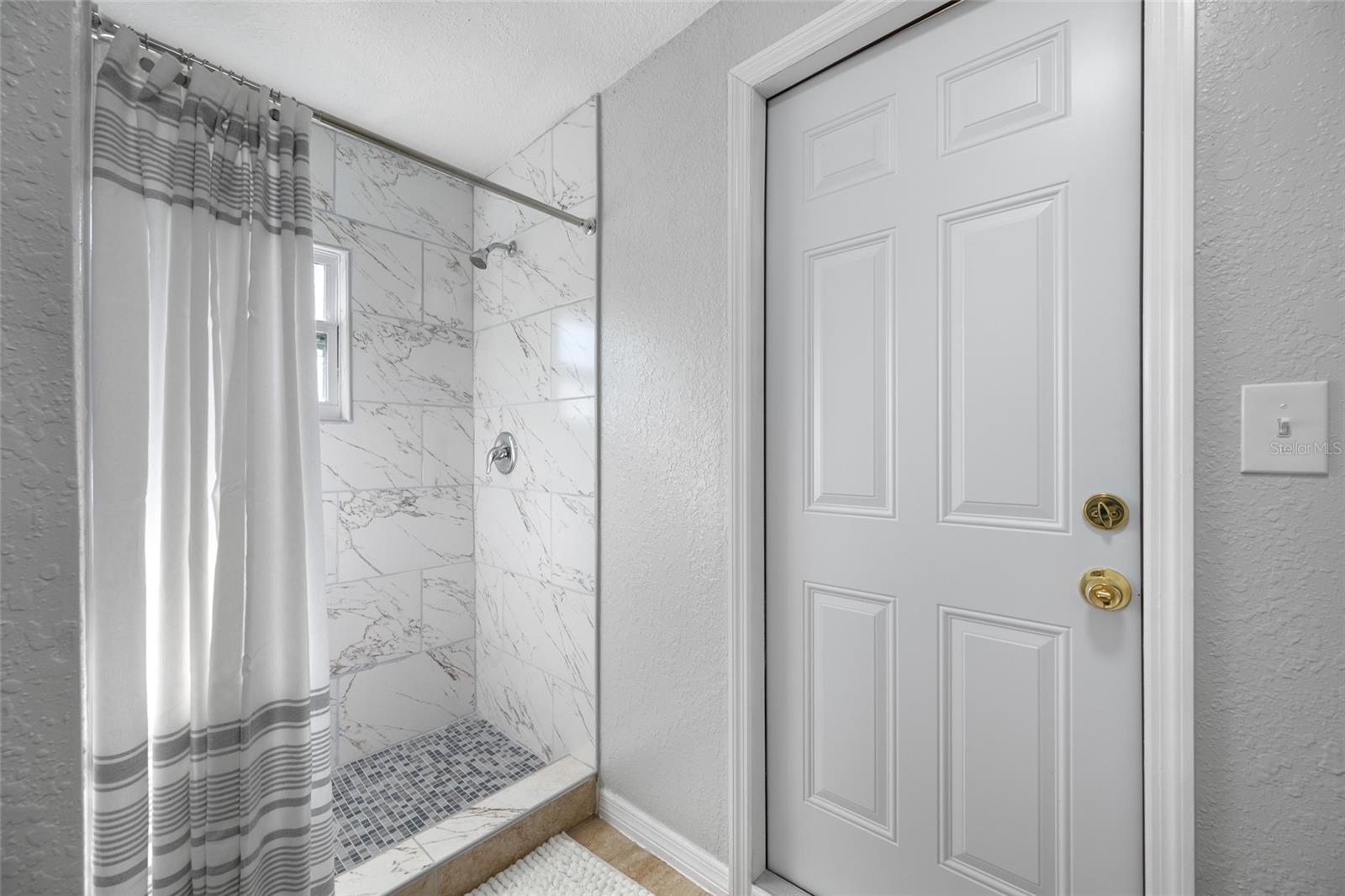 N 70FT OF S 680FT OF E 150 FT OF W 980FT OF SW 1/4 - Residential