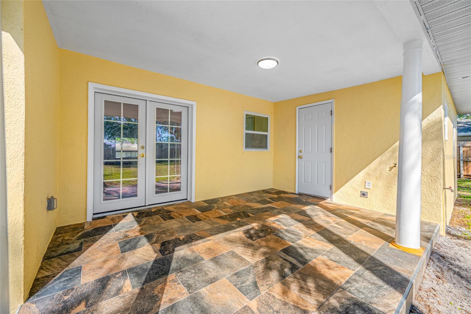 N 70FT OF S 680FT OF E 150 FT OF W 980FT OF SW 1/4 - Residential