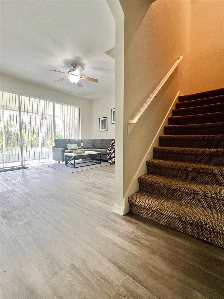 PINE GROVE CONDO AT BLOOMINGDALE - Residential