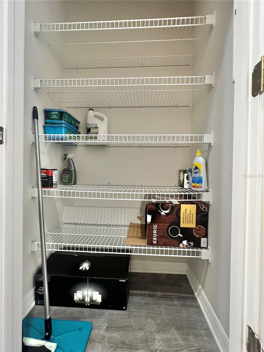 PINE GROVE CONDO AT BLOOMINGDALE - Residential