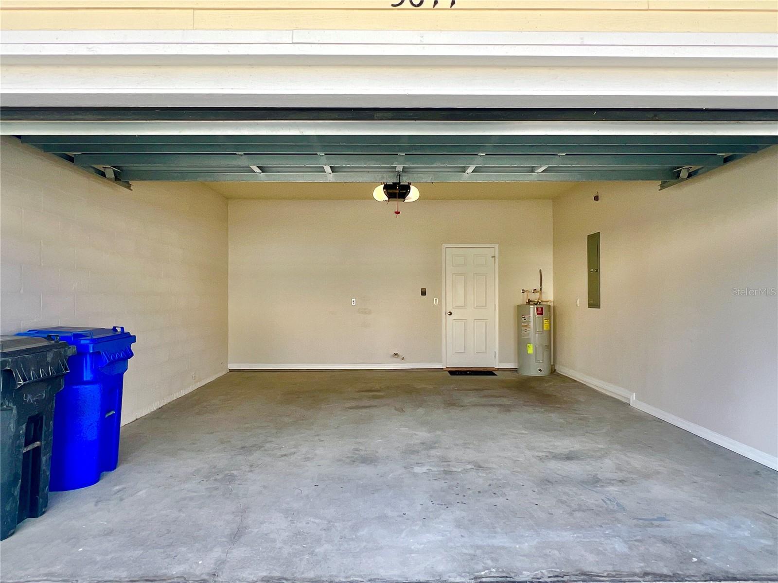 PINE GROVE CONDO AT BLOOMINGDALE - Residential