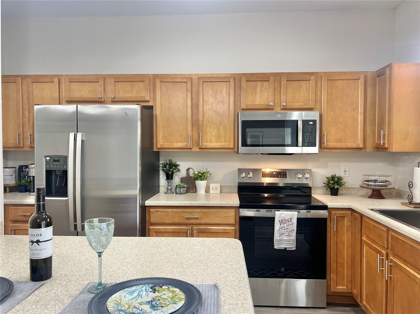 PINE GROVE CONDO AT BLOOMINGDALE - Residential