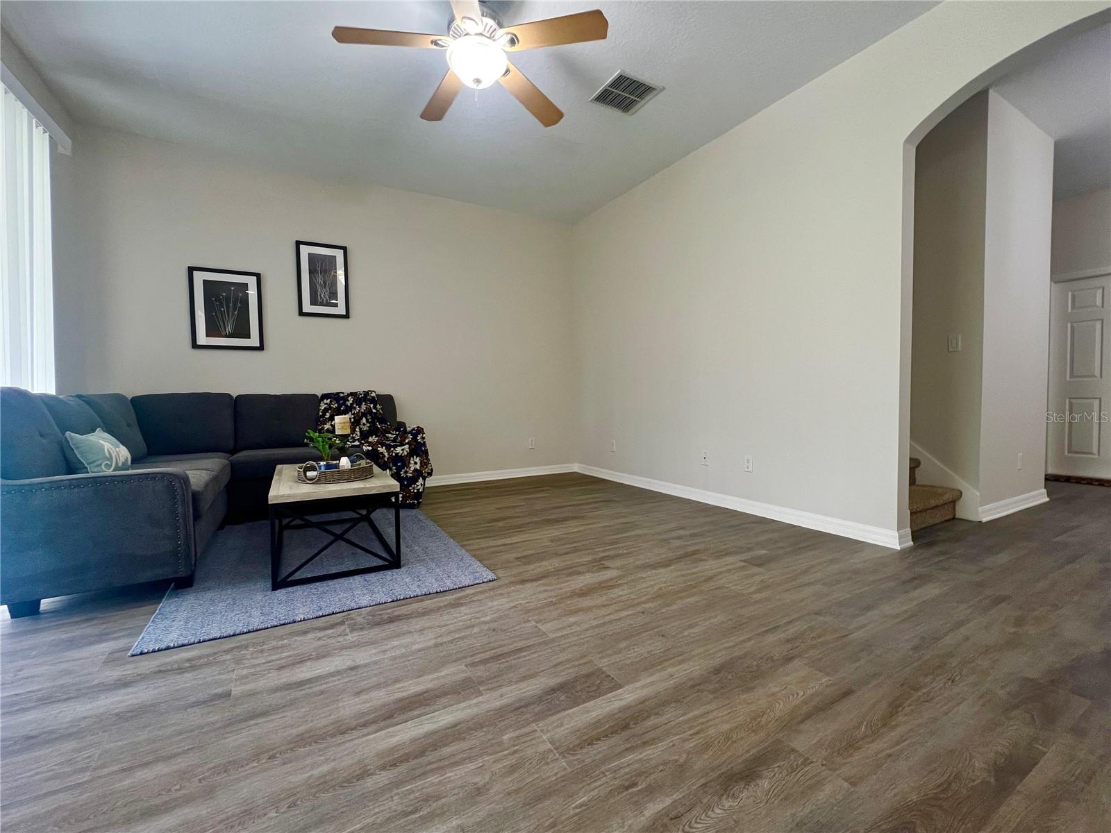 PINE GROVE CONDO AT BLOOMINGDALE - Residential