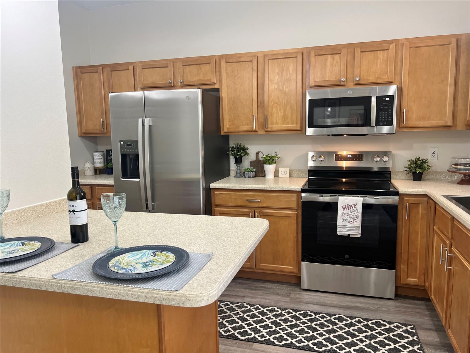 PINE GROVE CONDO AT BLOOMINGDALE - Residential