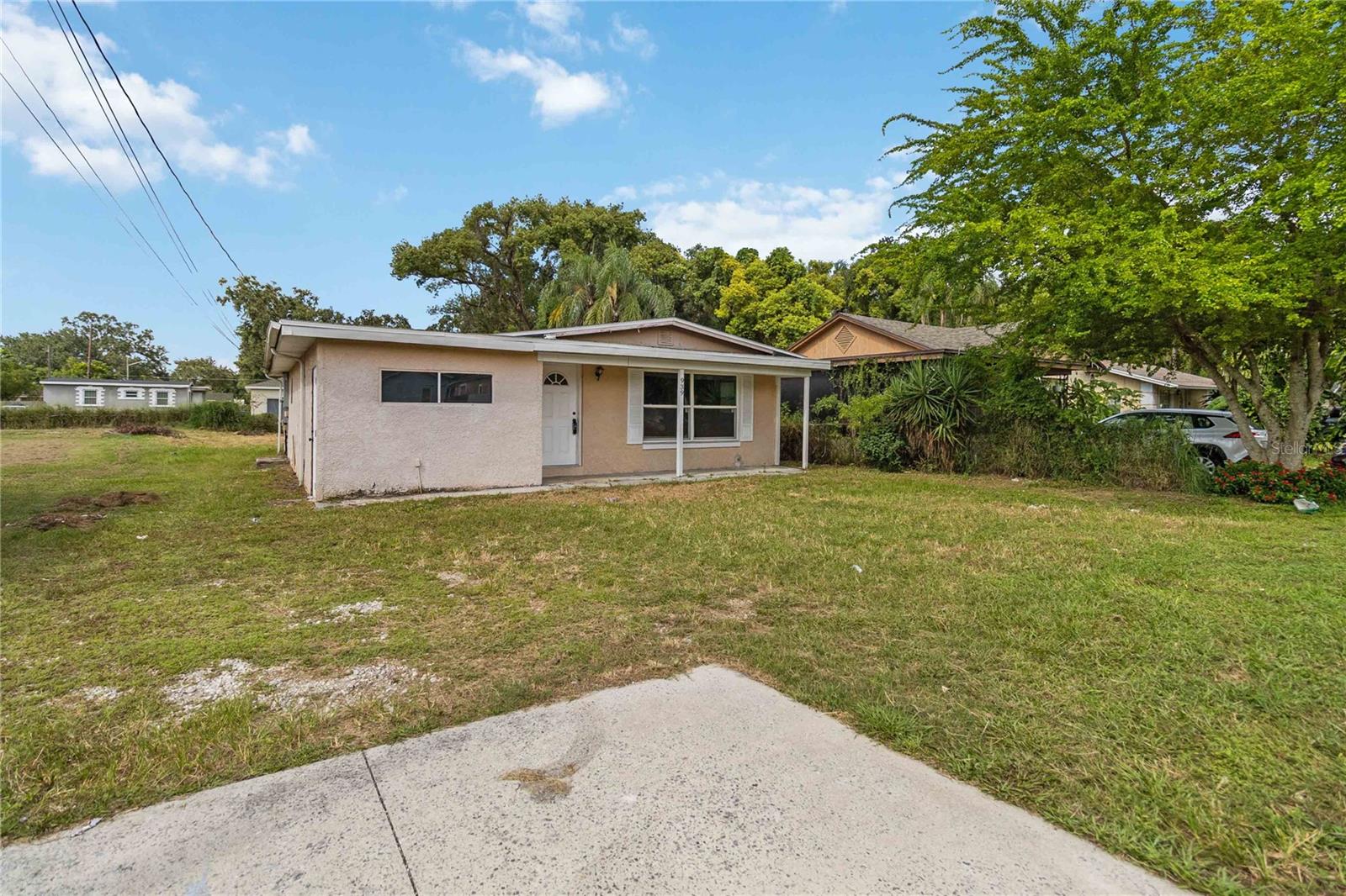 This 3-bedroom, 2-bathroom home is a fantastic opportunity in a prime location. Whether you're looking for the perfect starter home or a smart investment property, this house checks all the boxes. It offers a great layout and is priced to sell. Don't miss out- tour today!
