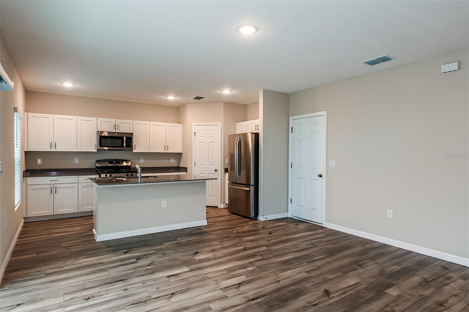 LAWSON DUNES - Residential