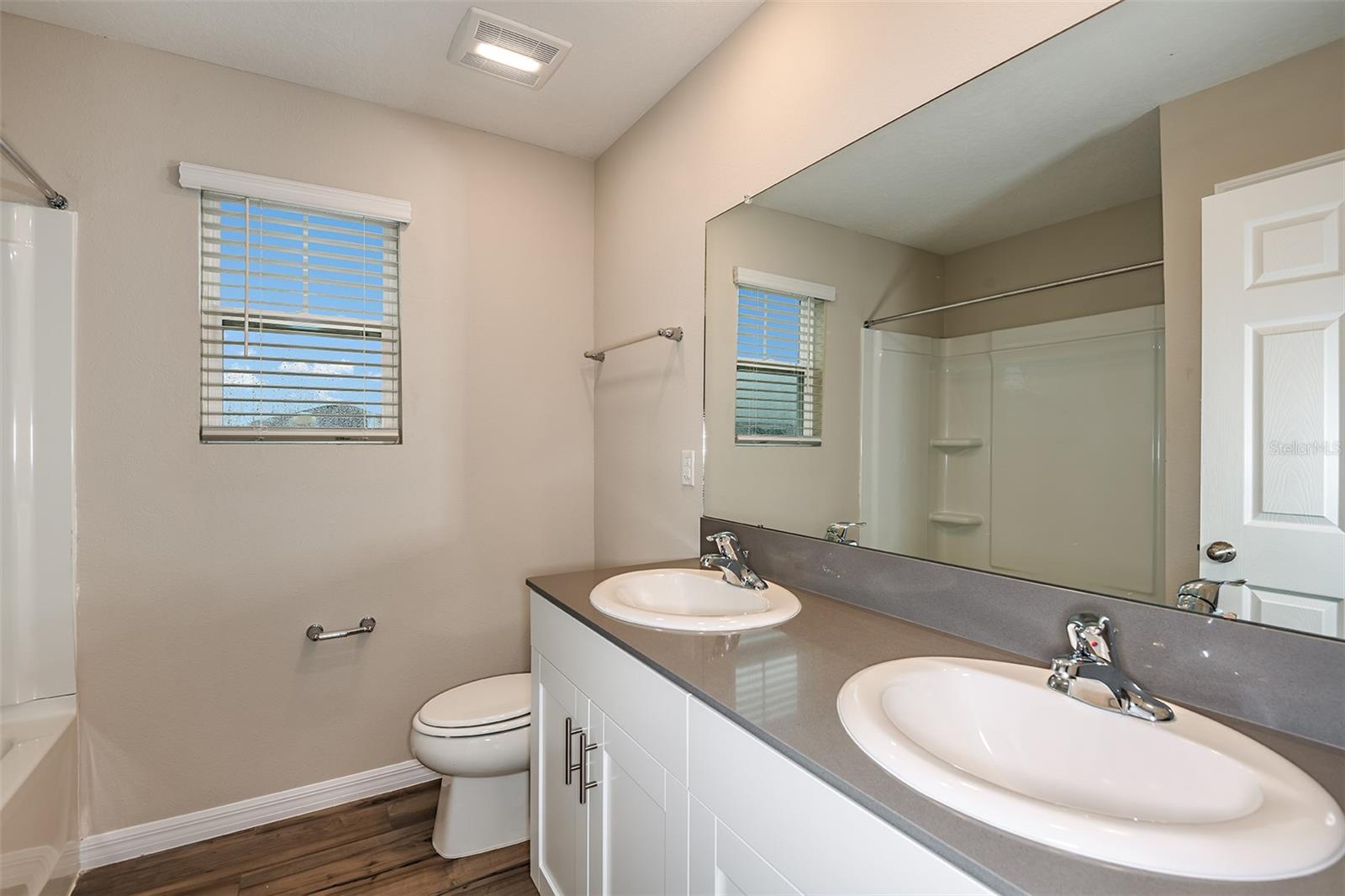 LAWSON DUNES - Residential