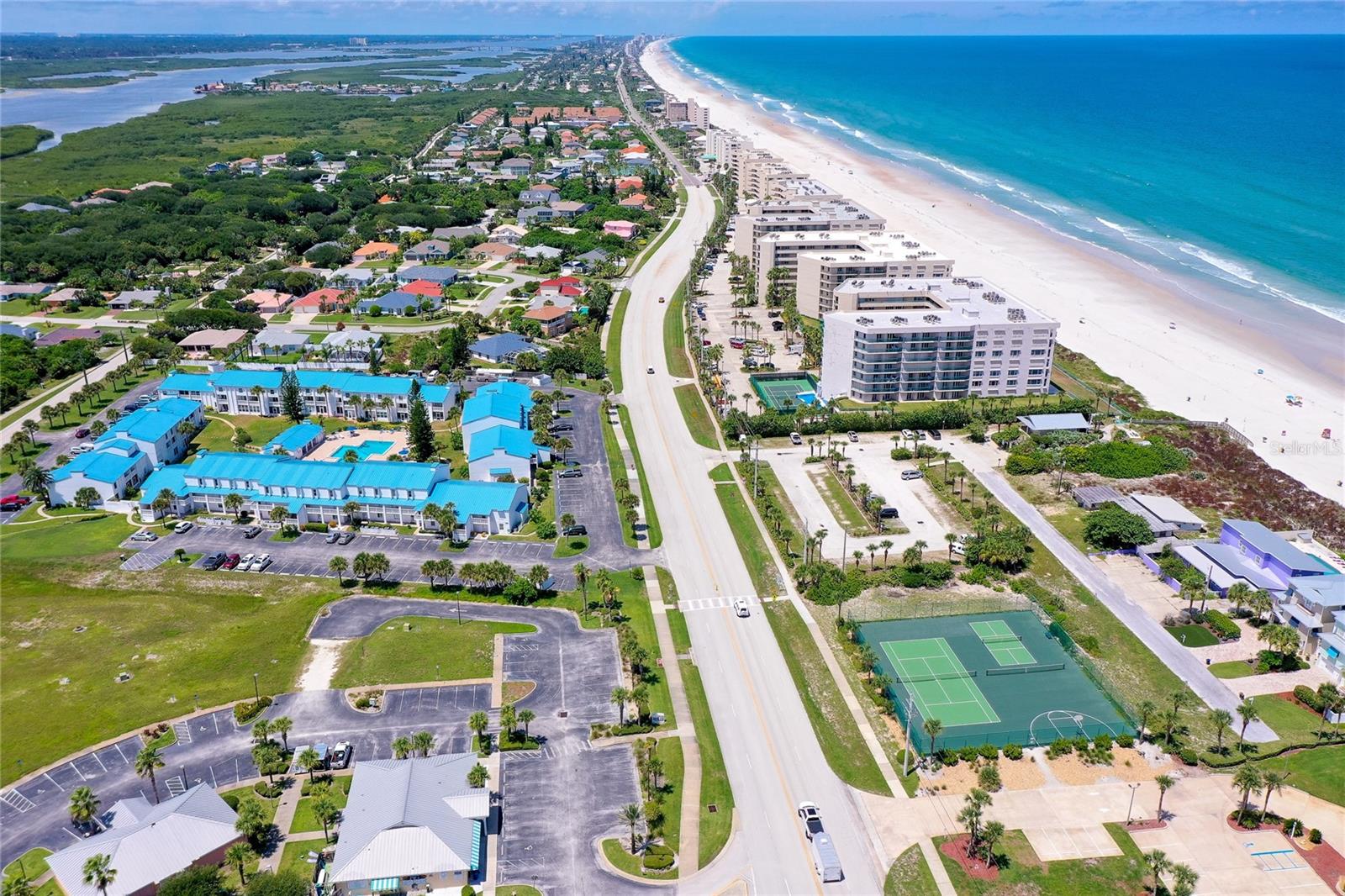 BEACON  POINT CONDO - Residential